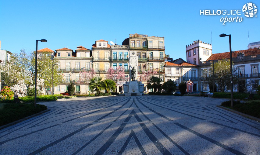 Praça de Carlos Alberto