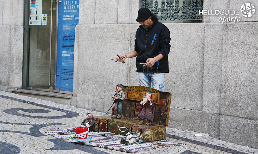 Animación en las calles de Oporto