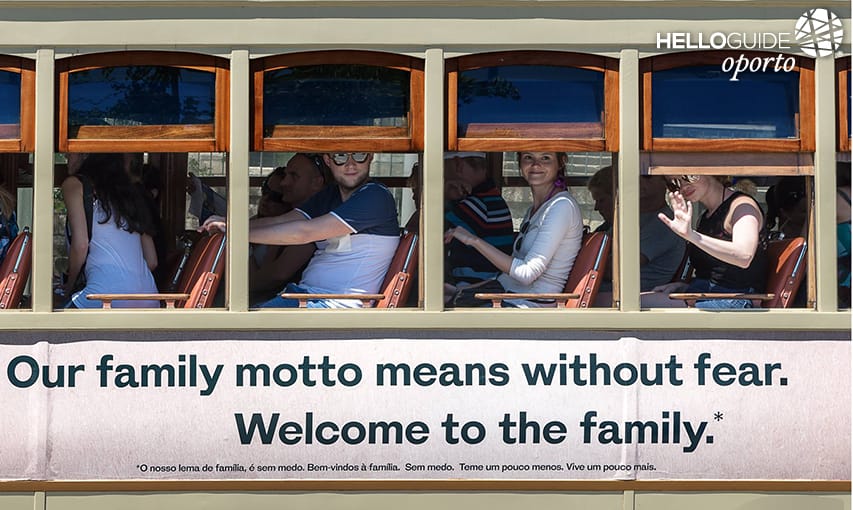 Los turistas en tranvía