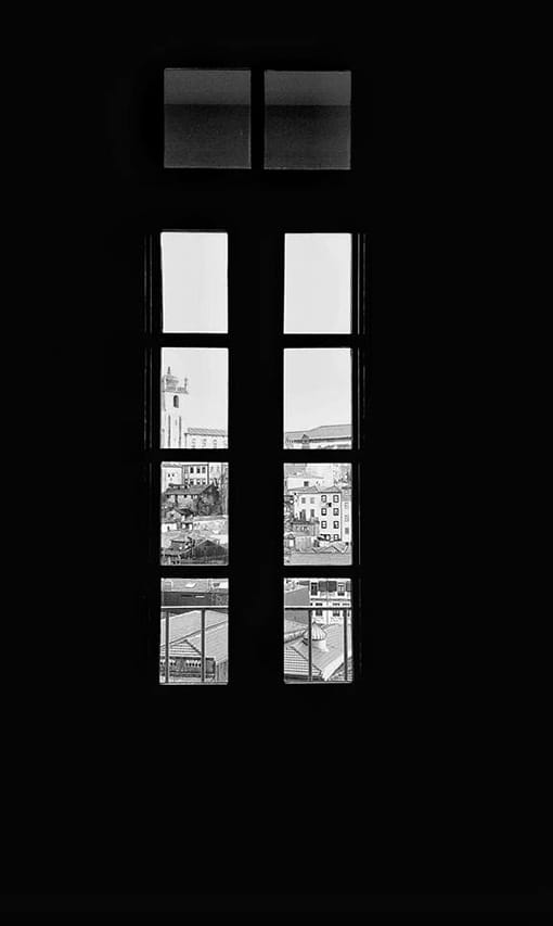 Mirando por la ventana