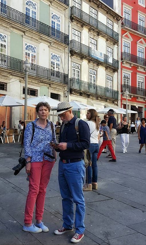 Turistas en la ciudad de Porto