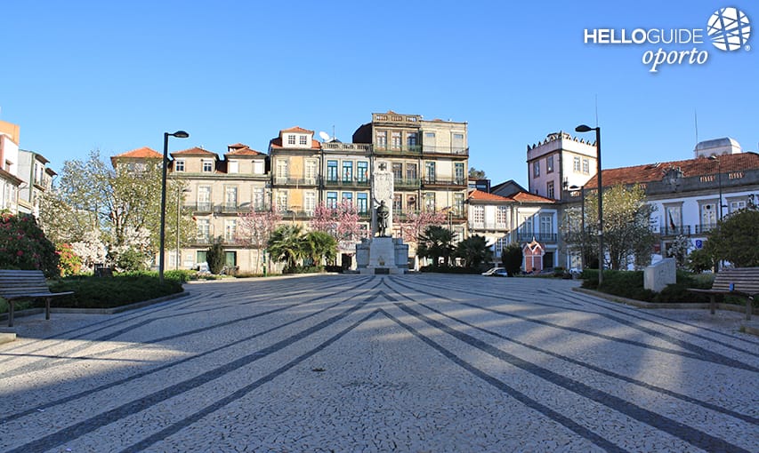 Praça de Carlos Alberto