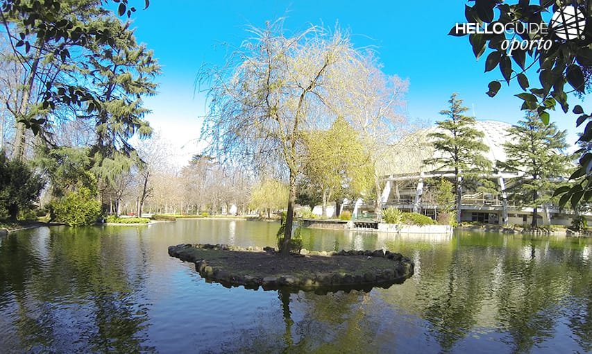 Lago en Palacio de Cristal
