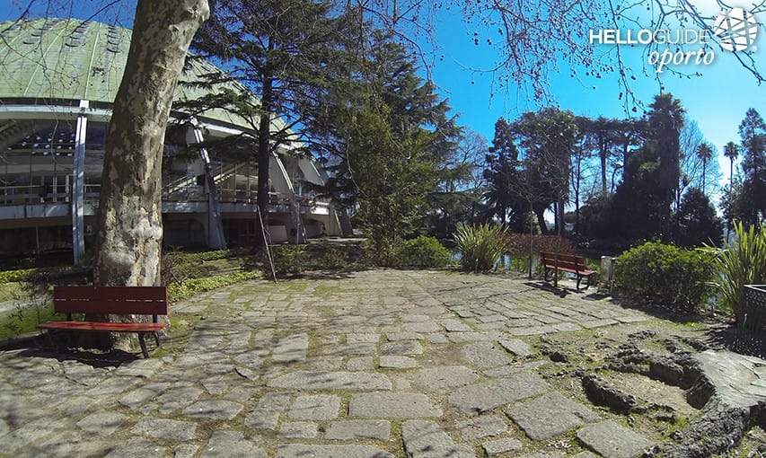 Dans le Crystal Palace