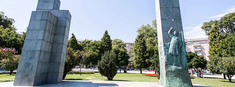 Jardín Dr. Francisco Sá Carneiro